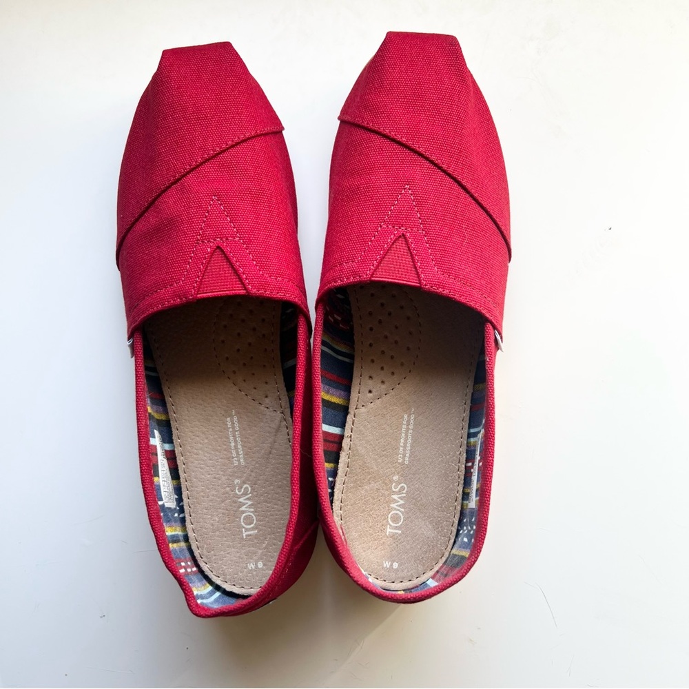 TOMS Women's Vibrant Red Flats